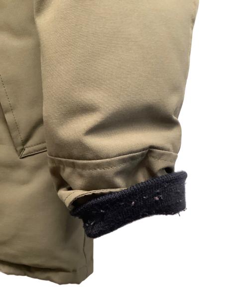 CANADA GOOSE（カナダグース）CANADA GOOSE (カナダグース) ダウンジャケット ブラウン×ブラック サイズ:M/Mの古着・服飾アイテム