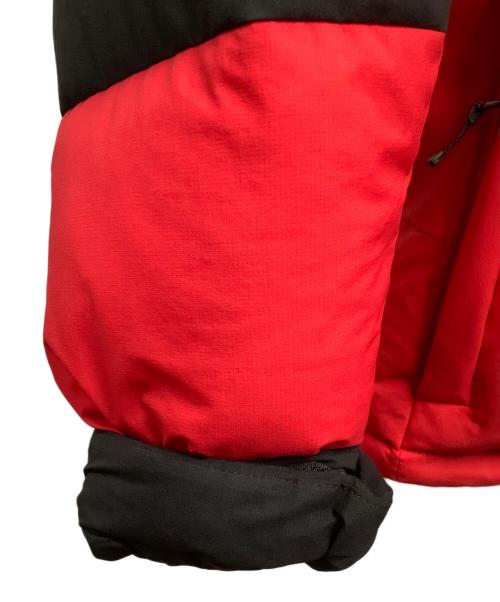 THE NORTH FACE（ザ ノース フェイス）THE NORTH FACE (ザ ノース フェイス) ダウンジャケット レッド×ブラック サイズ:Mの古着・服飾アイテム