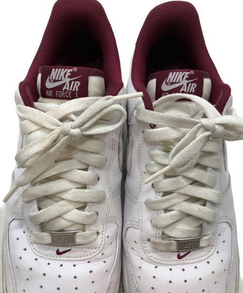 NIKE（ナイキ）NIKE (ナイキ) スニーカー ホワイト×ワインレッド サイズ:27㎝の古着・服飾アイテム