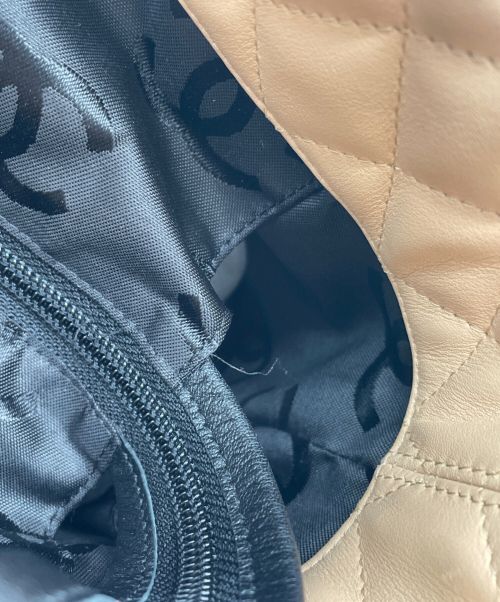 CHANEL（シャネル）CHANEL (シャネル) トートバッグ ベージュ×ブラックの古着・服飾アイテム