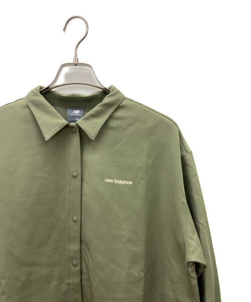 NEW BALANCE（ニューバランス）NEW BALANCE (ニューバランス) ロングスリーブウーブンシャツ グリーン サイズ:M 未使用品の古着・服飾アイテム