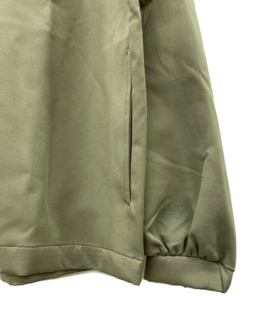 NEW BALANCE（ニューバランス）NEW BALANCE (ニューバランス) ロングスリーブウーブンシャツ グリーン サイズ:M 未使用品の古着・服飾アイテム