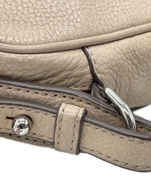 MARC JACOBS（マークジェイコブズ）MARC JACOBS (マーク ジェイコブス) ショルダーバッグ ベージュの古着・服飾アイテム