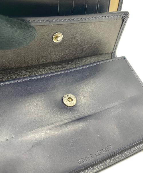 Whitehouse Cox（ホワイトハウスコックス）Whitehouse Cox (ホワイトハウスコックス) 2つ折り財布 ネイビー×ベージュの古着・服飾アイテム