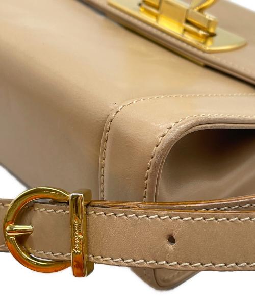 Salvatore Ferragamo（サルヴァトーレ フェラガモ）Salvatore Ferragamo (サルヴァトーレ フェラガモ) ショルダーバッグ ブラウンの古着・服飾アイテム
