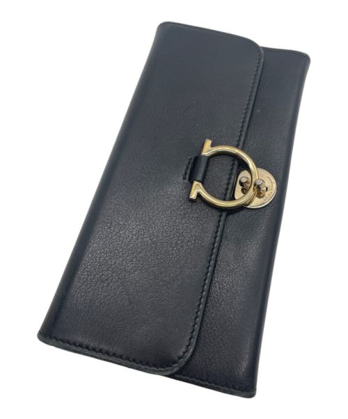Salvatore Ferragamo（サルヴァトーレ フェラガモ）Salvatore Ferragamo (サルヴァトーレ フェラガモ) 長財布 ブラック×レッドの古着・服飾アイテム
