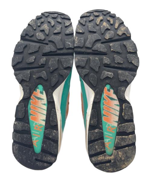 NIKE（ナイキ）NIKE (ナイキ) スニーカー ホワイト×グリーン サイズ:28cmの古着・服飾アイテム