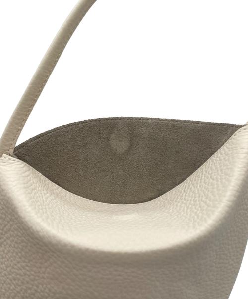 MARY AL TERNA（メアリオルターナ）MARY AL TERNA (メアリオルターナ) ライスバッグ アイボリーの古着・服飾アイテム