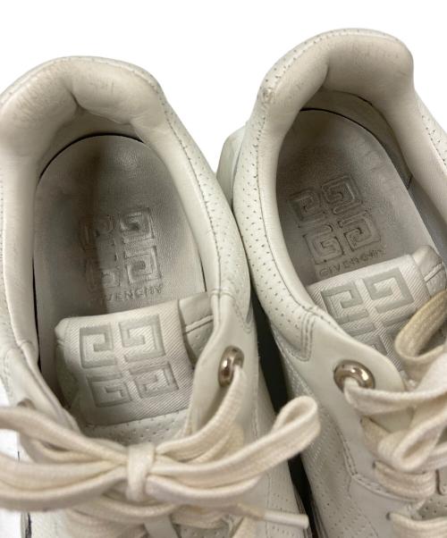 GIVENCHY（ジバンシィ）GIVENCHY (ジバンシィ) パンチングレザーGIVランナー ホワイト×ブラック サイズ:40の古着・服飾アイテム
