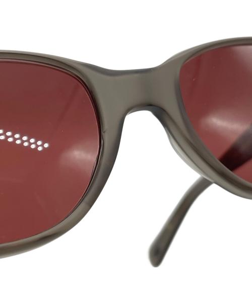 EYEVAN（アイヴァン）EYEVAN (アイヴァン) サングラス グレー×レッドの古着・服飾アイテム