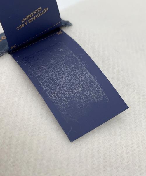 LOUIS VUITTON（ルイ ヴィトン）LOUIS VUITTON (ルイ ヴィトン) マフラー･レイキャビック ライトグレーの古着・服飾アイテム