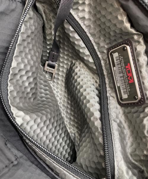 TUMI（トゥミ）TUMI (トゥミ) ショルダーバッグ ブラックの古着・服飾アイテム