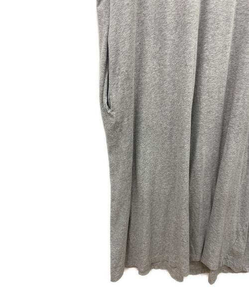 MM6 Maison Margiela（エムエムシックスメゾンマルジェラ）MM6 Maison Margiela (エムエムシックスメゾンマルジェラ) ノースリーブワンピース グレー サイズ:Sの古着・服飾アイテム