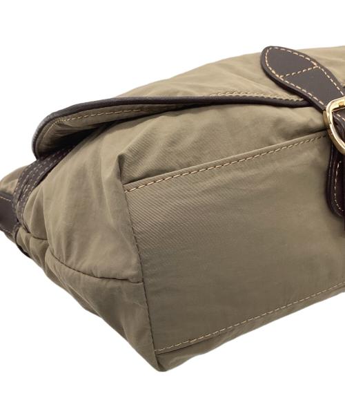 Activo（アクティーボ）ACTIVO (アクティーボ) ショルダーバッグ オリーブの古着・服飾アイテム