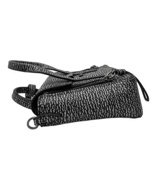 3.1 phillip lim（スリーワンフィリップリム）3.1 phillip lim (スリーワンフィリップリム) サッチェルバッグ ブラック×ホワイトの古着・服飾アイテム