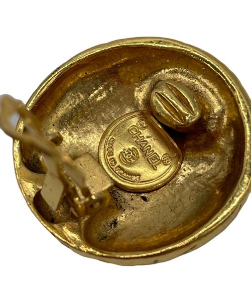 CHANEL（シャネル）CHANEL (シャネル) ロゴイヤリング ゴールドの古着・服飾アイテム