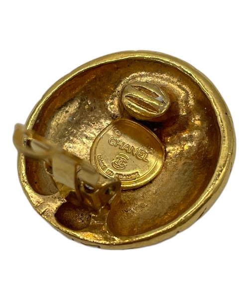 CHANEL（シャネル）CHANEL (シャネル) ロゴイヤリング ゴールドの古着・服飾アイテム