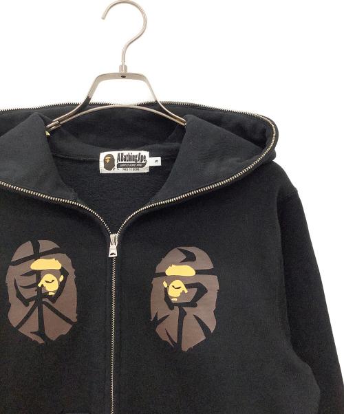 A BATHING APE（ア ベイシング エイプ）A BATHING APE (ア ベイシング エイプ) SOUVENIR FULL ZIP HOODIE ブラック×ベージュ サイズ:Sの古着・服飾アイテム
