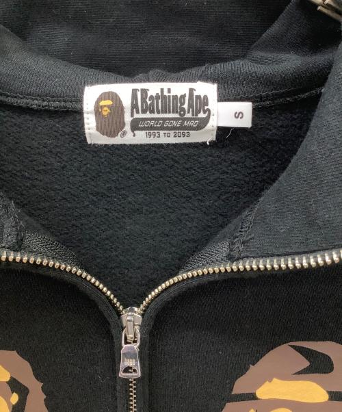 A BATHING APE（ア ベイシング エイプ）A BATHING APE (ア ベイシング エイプ) SOUVENIR FULL ZIP HOODIE ブラック×ベージュ サイズ:Sの古着・服飾アイテム