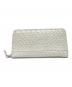 christina A.G（クリスティーナ）の古着「ラウンドファスナー長財布」｜ホワイト