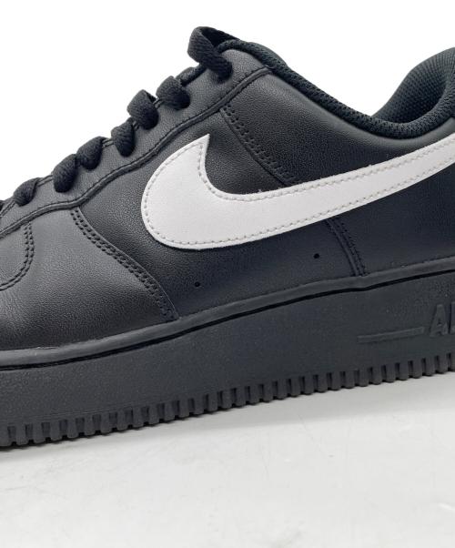 NIKE（ナイキ）NIKE (ナイキ) AIR FORCE 1 07 ブラック×ホワイト サイズ:27cmの古着・服飾アイテム