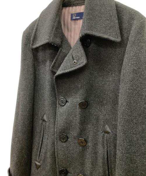 FRED PERRY（フレッドペリー）FRED PERRY (フレッドペリー) コート グレー サイズ:Lの古着・服飾アイテム