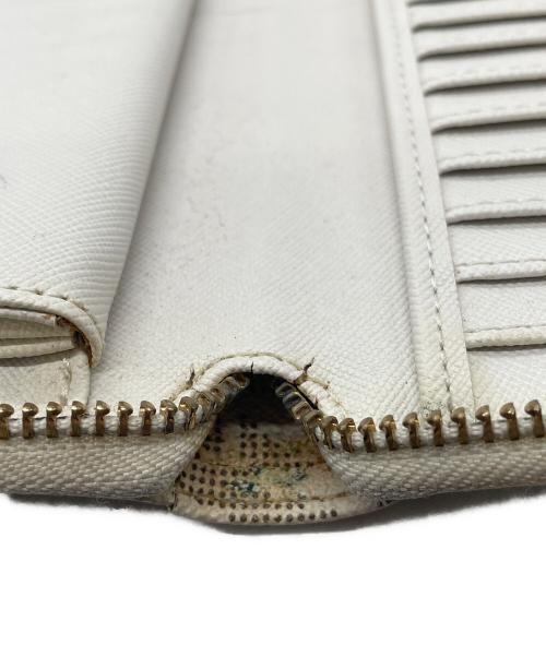 MICHAEL KORS（マイケル・コース）MICHAEL KORS (マイケルコース) ラウンドファスナー財布 アイボリーの古着・服飾アイテム