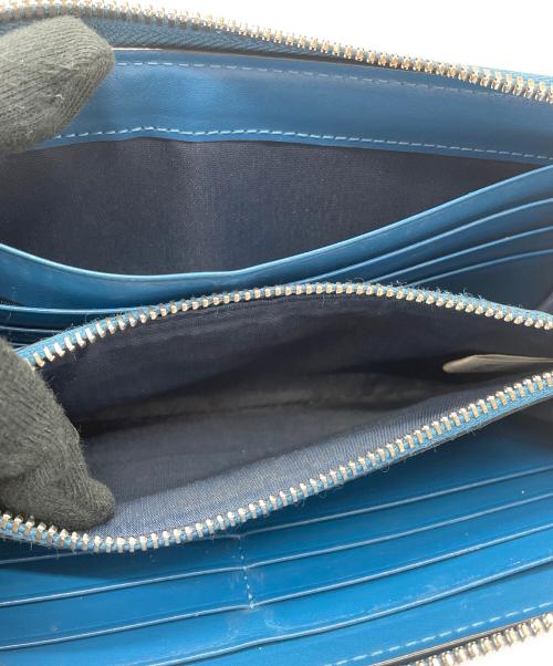 MCM（エムシーエム）MCM (エムシーエム) ラウンドファスナー財布 グレー×ブルーの古着・服飾アイテム