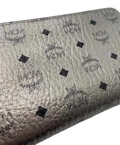 MCM（エムシーエム）MCM (エムシーエム) ラウンドファスナー財布 グレー×ブルーの古着・服飾アイテム