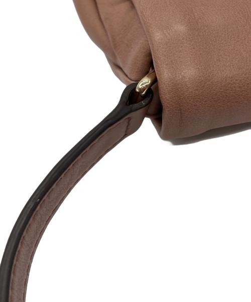 Marc by Marc Jacobs（マークバイマークジェイコブス）Marc by Marc Jacobs (マークバイマークジェイコブス) レザーショルダーバッグ ブラウンの古着・服飾アイテム