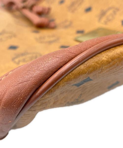 MCM（エムシーエム）MCM (エムシーエム) ショルダーバッグ ブラウンの古着・服飾アイテム