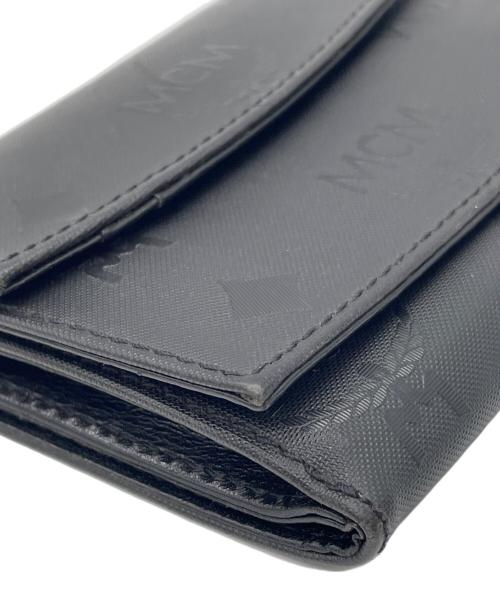 MCM（エムシーエム）MCM (エムシーエム) 3つ折り財布 ブラックの古着・服飾アイテム
