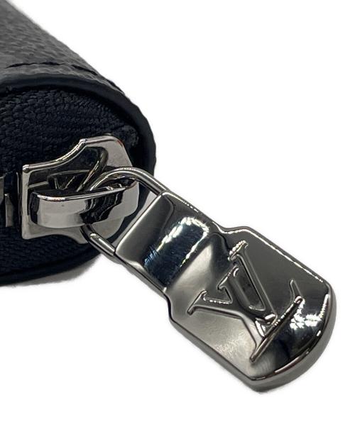 LOUIS VUITTON（ルイ ヴィトン）LOUIS VUITTON (ルイ ヴィトン) 長財布 ブラックの古着・服飾アイテム