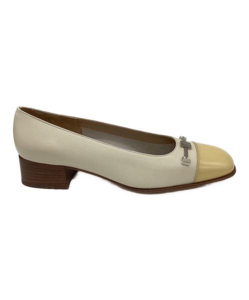 Salvatore Ferragamo（サルヴァトーレ フェラガモ）Salvatore Ferragamo (サルヴァトーレ フェラガモ) パンプス アイボリー×イエロー サイズ:25cmの古着・服飾アイテム