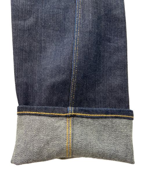 eYe COMME des GARCONS JUNYAWATANABE MAN（アイ コム デ ギャルソン ジュンヤ ワタナベ マン）eYe COMME des GARCONS JUNYAWATANABE MAN (アイ コム デ ギャルソン ジュンヤ ワタナベ マン) LEVI'S (リーバイス) 再構築デニムパンツ インディゴ×ブラック サイズ:XSの古着・服飾アイテム