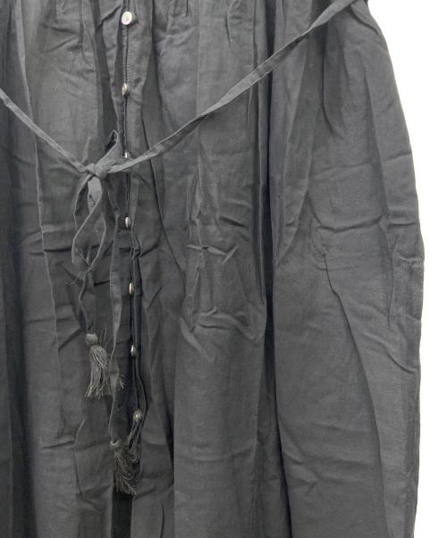 TSUHARU by samansa Mos2（ツハル バイ サマンサモスモス）TSUHARU by samansa Mos2 (ツハル バイ サマンサモスモス) 半袖ワンピース ブラック サイズ:FREE 未使用品の古着・服飾アイテム