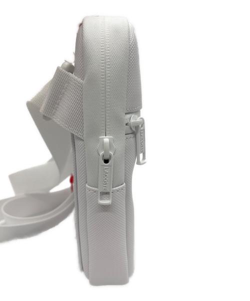 LACOSTE（ラコステ）LACOSTE (ラコステ) プチピケスモールクロスオーバーバッグ ホワイト 未使用品の古着・服飾アイテム