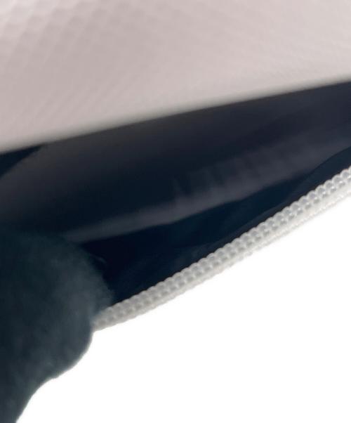 LACOSTE（ラコステ）LACOSTE (ラコステ) プチピケスモールクロスオーバーバッグ ホワイト 未使用品の古着・服飾アイテム