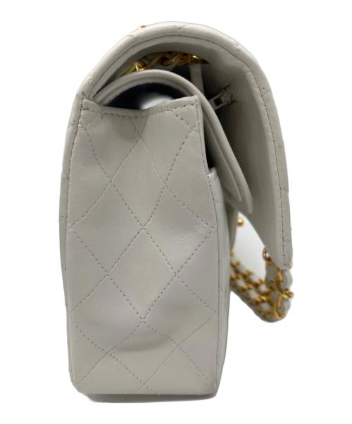 CHANEL（シャネル）CHANEL (シャネル) チェーンハンドバッグ ホワイトの古着・服飾アイテム