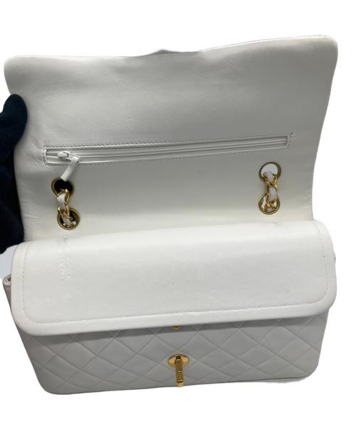 CHANEL（シャネル）CHANEL (シャネル) チェーンハンドバッグ ホワイトの古着・服飾アイテム