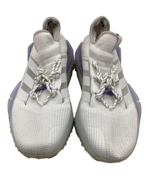 adidas（アディダス）adidas (アディダス) adidas　スニーカー ホワイト×パープル サイズ:26ｃｍの古着・服飾アイテム