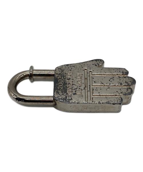 HERMES（エルメス）HERMES (エルメス) チャーム　ハンドカデナ2002 シルバーカラーの古着・服飾アイテム