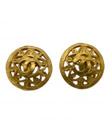 CHANEL（シャネル）の古着「ココマークイヤリング」｜ゴールドカラー