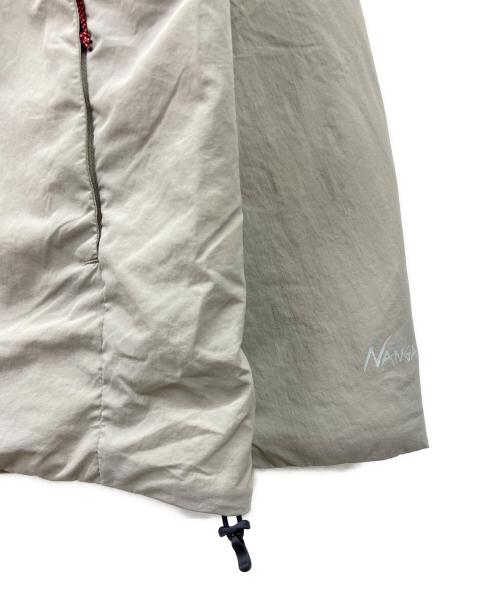 NANGA（ナンガ）NANGA (ナンガ) ノーカラーソフトダウンカーディガン ベージュ×オリーブ サイズ:Lの古着・服飾アイテム