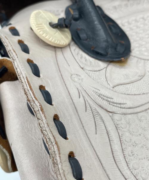 Carving Tribes（カービングトライブス）Carving Tribes (カービングトライブス) ハンドバッグ ピンク×ホワイトの古着・服飾アイテム