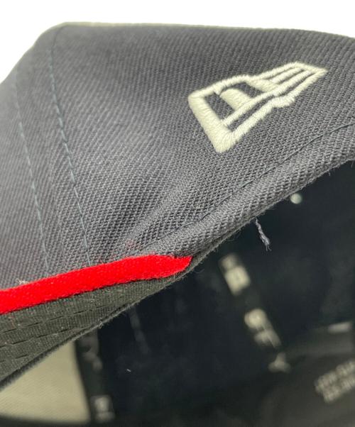 New Era（ニューエラ）New Era (ニューエラ) TMT (ティーエムティー) キャップ ブラック×レッドの古着・服飾アイテム