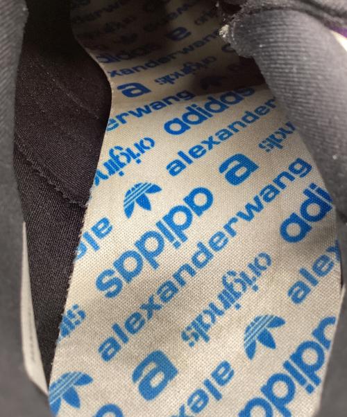 adidas（アディダス）adidas (アディダス) ALEXANDER WANG (アレキサンダー・ワン) adidas　ALEXANDER WANG　スニーカー ホワイト×パープル サイズ:24ｃｍの古着・服飾アイテム