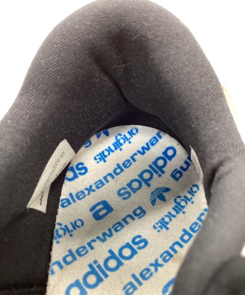 adidas（アディダス）adidas (アディダス) ALEXANDER WANG (アレキサンダー・ワン) adidas　ALEXANDER WANG　スニーカー ホワイト×パープル サイズ:24ｃｍの古着・服飾アイテム