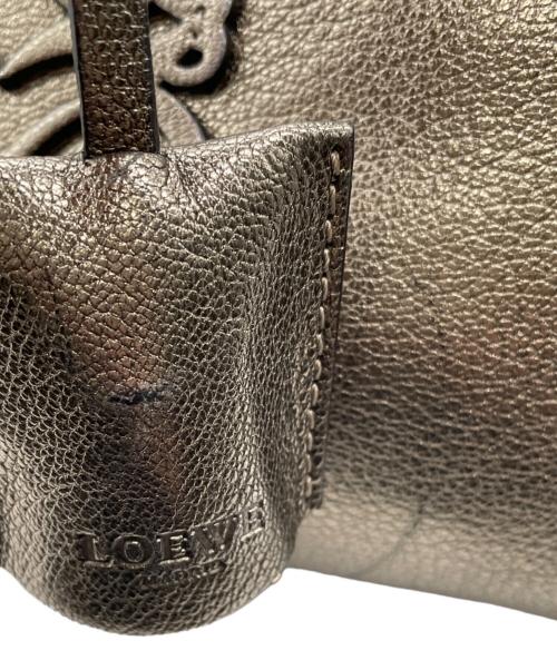 LOEWE（ロエベ）LOEWE (ロエベ) ハンドバッグ ゴールドの古着・服飾アイテム