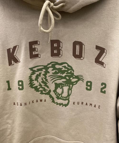 KEBOZ（ケボズ）KEBOZ (ケボズ) T2N Sweat Hoodie ベージュ サイズ:XLの古着・服飾アイテム